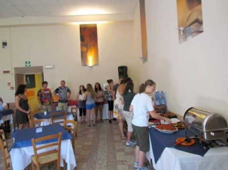 7 Santi Hostal