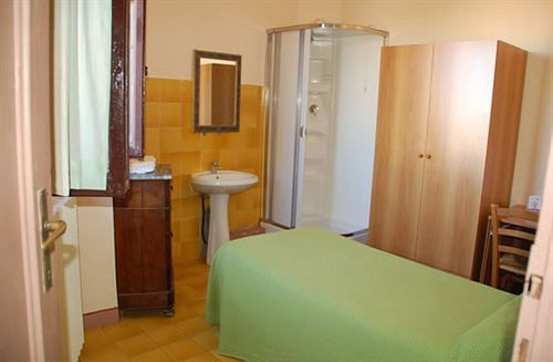 Hostal 7 Santi Florencia