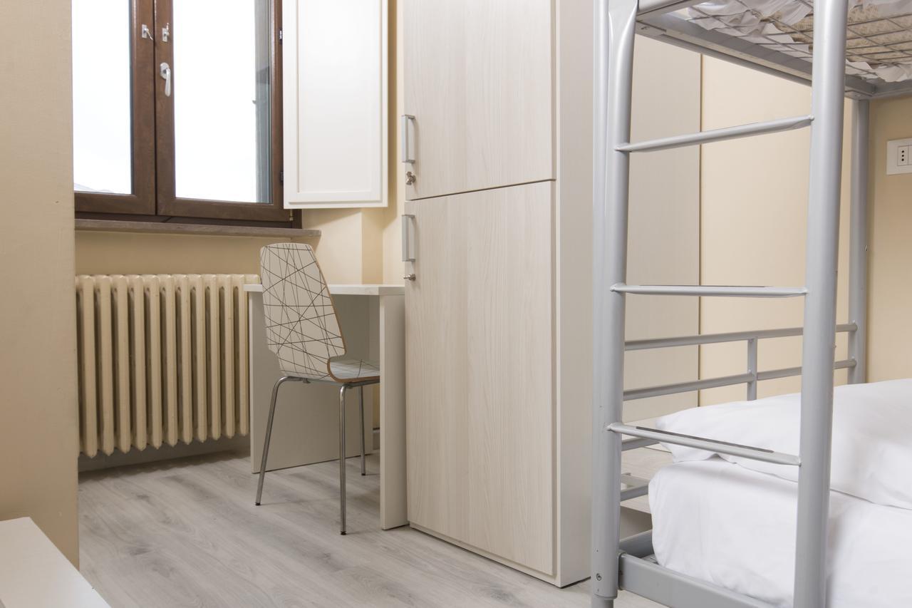 7 Santi Hostal