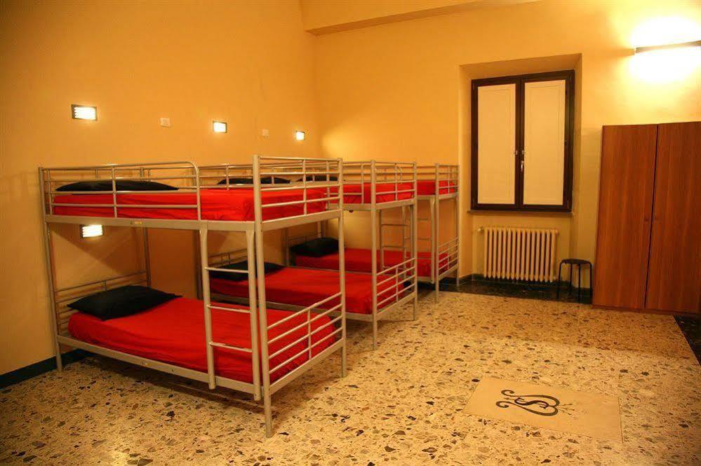 Hostal 7 Santi